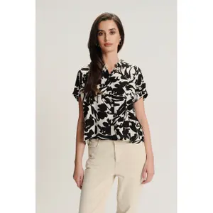 Women's blouse Greenpoint image-1