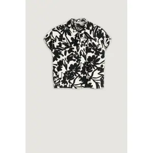 Women's blouse Greenpoint image-0
