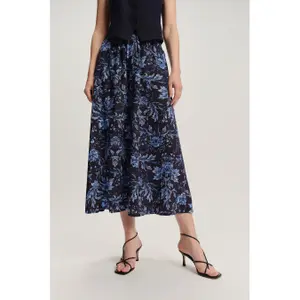 Women's skirt Greenpoint image-0