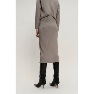 Women's knitted skirt Greenpoint image-2
