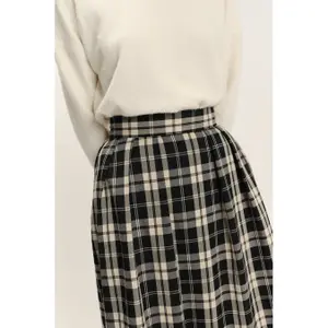 Skirt with Side Pockets Women Greenpoint image-4