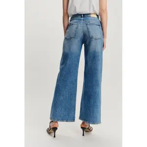 Women's Wide Leg Denim Jeans Greenpoint image-2