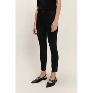 Women's skinny jeans Greenpoint image-0