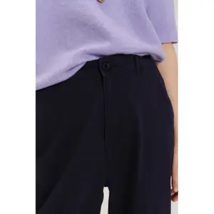 Women's Trousers Greenpoint image-3