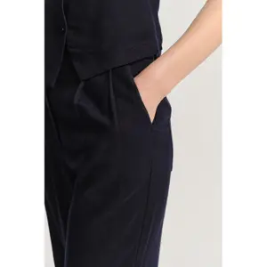 Women's suit Trousers Greenpoint image-4