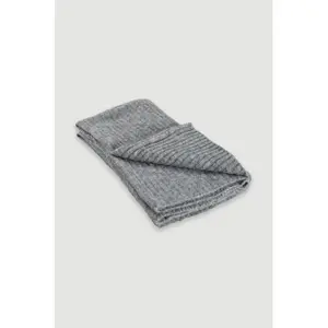 Women’s knitted scarf Greenpoint image-1
