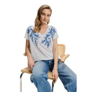 Women's Floral Print T-Shirt Greenpoint image-2