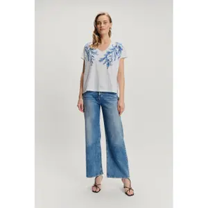 Women's Floral Print T-Shirt Greenpoint image-1