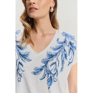 Women's Floral Print T-Shirt Greenpoint image-3
