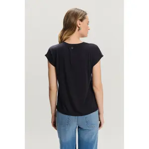 Women's Floral Simple T-Shirt Greenpoint image-1
