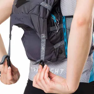 Hydratační batoh RaidLight revolutiv vest 12l image-6