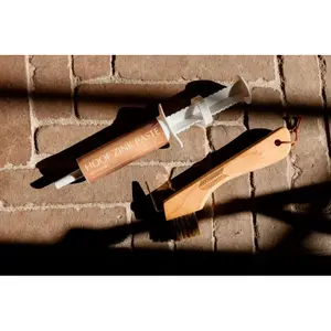 Pasta de zinco para cascos Grooming Deluxe image-4