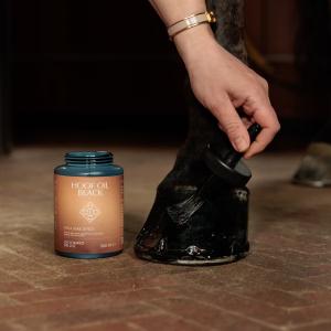 Oil for horse hoof Grooming Deluxe Shine image-2