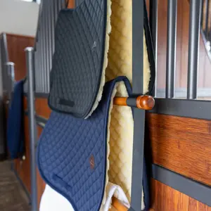 Riding saddle pad holder Grooming Deluxe Luxe image-3
