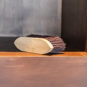 Ξύλινη βούρτσα για άλογα Grooming Deluxe Classic medium image-4