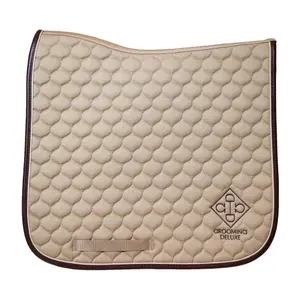 Dressage saddle pad for horses Grooming Deluxe