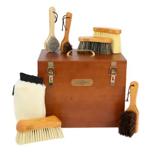 82115-05-set-set-fur-die-putzbox-grooming-deluxe-braun-tu