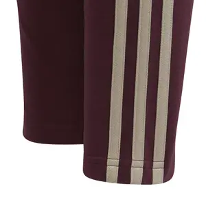 Niño con piernas adidas Essentials image-6