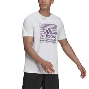 Camiseta adidas Colorshifting Box Logo Graphic image-3