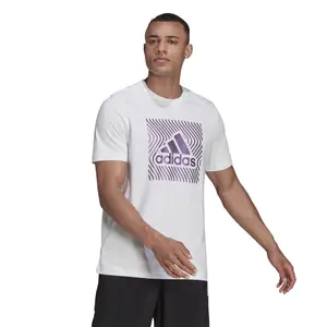 Camiseta adidas Colorshifting Box Logo Graphic image-2