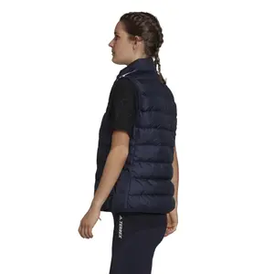 Giacca senza maniche da donna adidas Essentials image-4