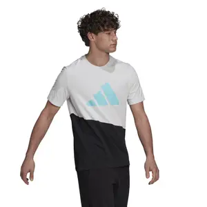 Camiseta adidas Graphic image-1