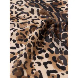 Bufanda estampada mujer Guess image-1