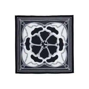 Foulard da donna Guess 120x120 cm image-0