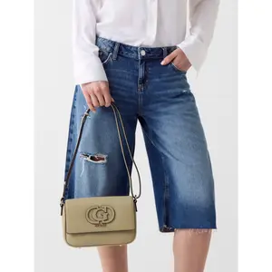 Convertible shoulder Bag for women Guess Isola image-3