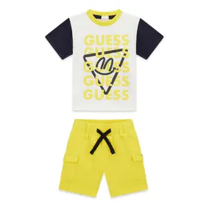 Ensemble t-shirt manches courtes et short cargo bébé garçon Guess image-4