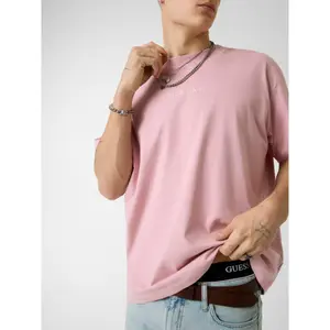 Camiseta oversize bordada Guess Logo image-4