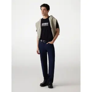 T-shirt Guess Box image-2