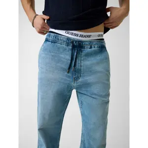Mid-Rise Jogging Jeans Guess image-4