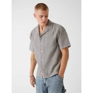 Camisa Guess Boxy Camp image-1