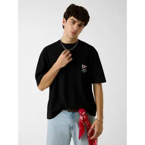 T-shirt Guess Boxy Pique image-1