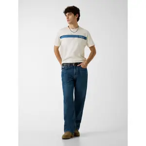 T-shirt Guess Chest Piecing Regular Fit image-2