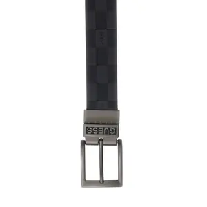 Vendbar bælte med logo Guess image-1
