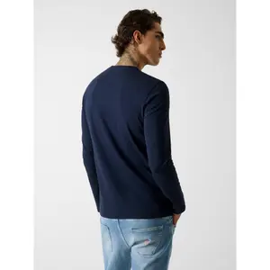 T-shirt with logo on the front Guess image-2