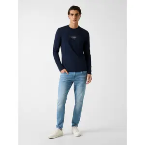 T-shirt with logo on the front Guess image-3