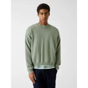 Sweater Guess Label image-1