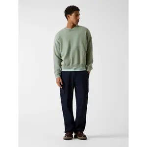 Sweater Guess Label image-3