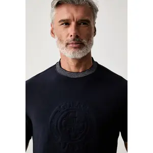 T-shirt Guess Circle Logo Embroidery image-3