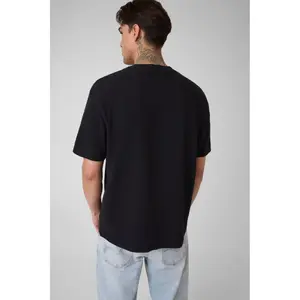 T-shirt Guess Small Logo image-2