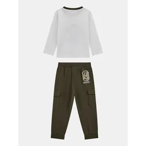 Conjunto de t-shirt de mangas longas e calças de jogging cargo para criança Guess image-4