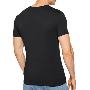 T-shirt Guess Classic Triangle image-1