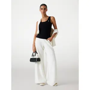 Women's wide leg trousers Guess Olympe image-4