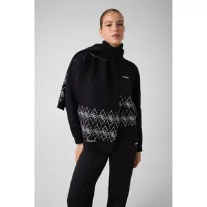 Foulard in maglia jacquard donna Guess Lily 4G image-4