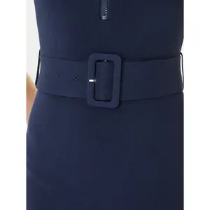 Eng anliegendes Kleid für Damen Guess Laurene image-4