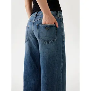 Dżinsy damskie Guess Bellflower image-3