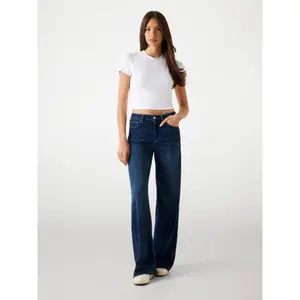 Women's T-shirt Guess Basic Logo image-2